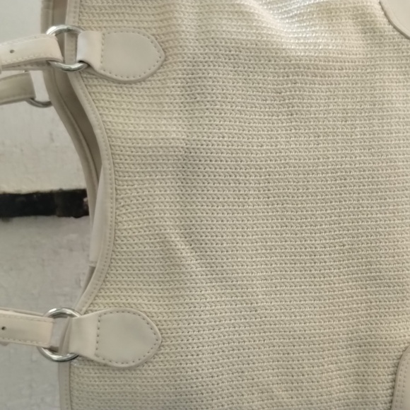 #5 PRICE REDUCED x2 Ivory THE SAK Crochet- Look Bag w magnetic closure - Picture 12 of 16